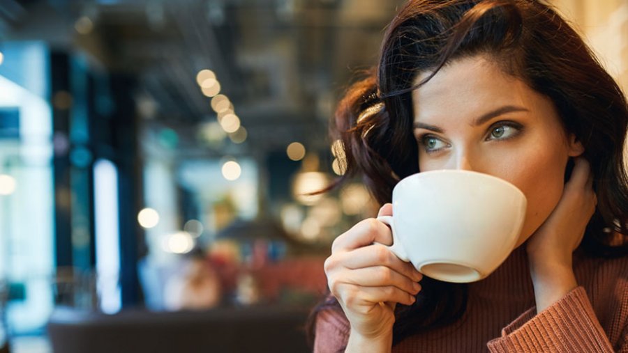6 πράγματα που συμβαίνουν στον οργανισμό σας όταν πίνετε καφέ κάθε μέρα