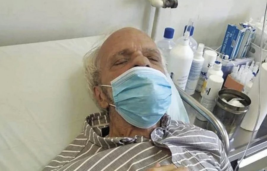 Δραματικές ώρες για τον ηθοποιό Σπύρο Φωκά: Του έκοψαν το ρεύμα – Τα χρέη τον «έστειλαν» στο νοσοκομείο