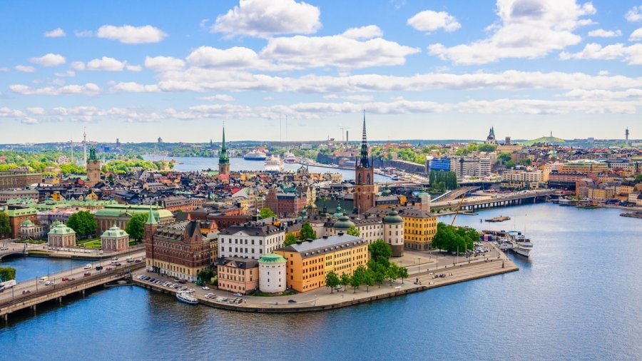 Επανάσταση ή καθαρή τρέλα; Η Σουηδία μετά την «Ανοσία της αγέλης» εξετάζει το πιο εξεζητημένο οικονομικό μέτρο
