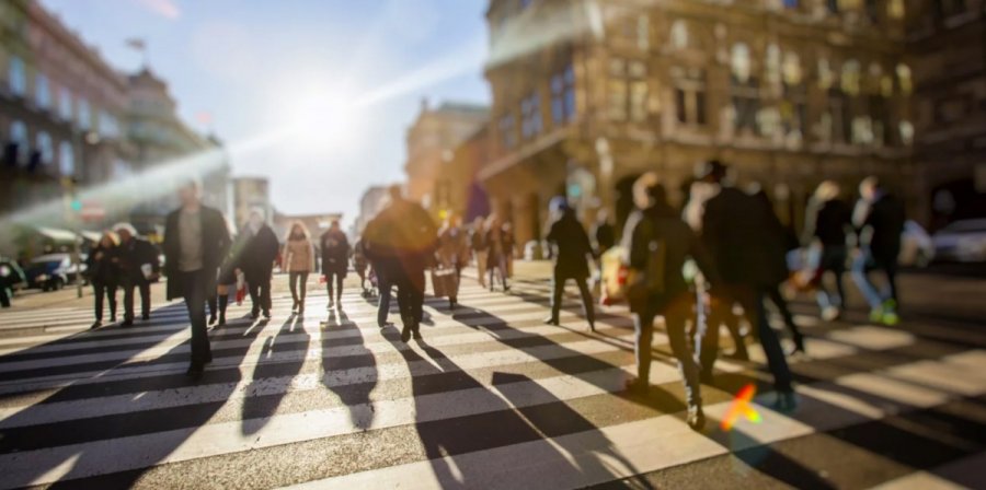Μια περίεργη μελέτη για τον κορωνοϊό: Οσοι περπατούν αργά αποτελούν ομάδα υψηλού κινδύνου