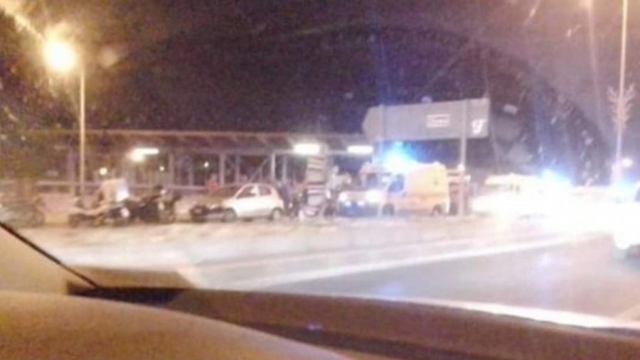 ΕΚΤΑΚΤΟ: Σοβαρό ατύχημα – Αυτοκίνητο έπεσε σε στάση λεωφορείου στο σταθμό της Παλλήνης – 6 τραυματίες