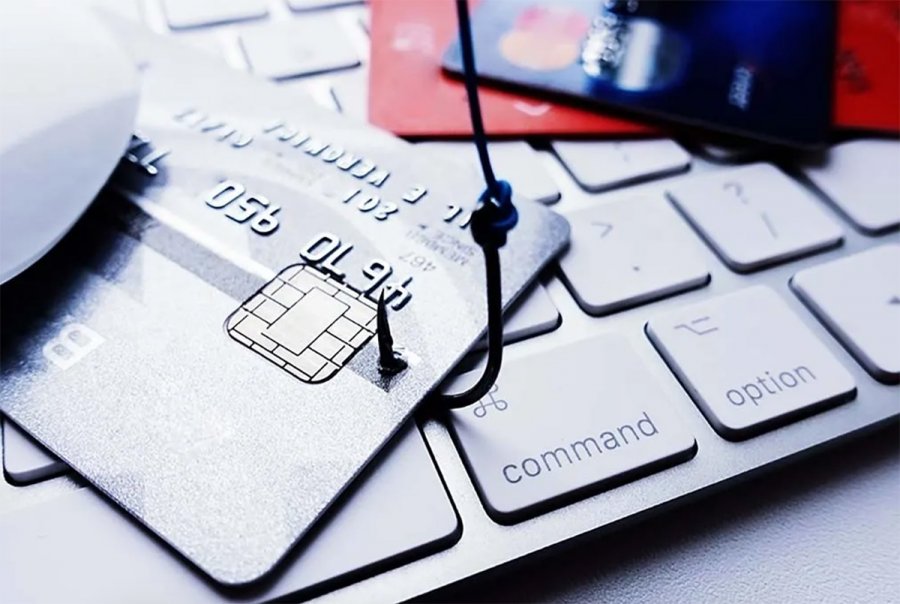 «Πώς κλέβουν χρήματα από τις καταθέσεις»: Συναγερμός σε τράπεζες και ΕΛ.ΑΣ. για το phishing