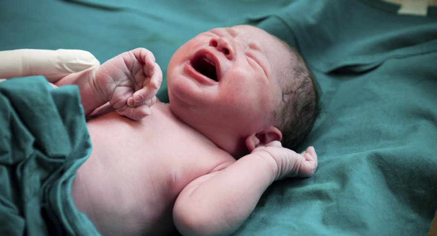 Σέρρες: Γέννησε η πρώτη έγκυος στην οποία χορηγήθηκαν μονοκλωνικά αντισώματα