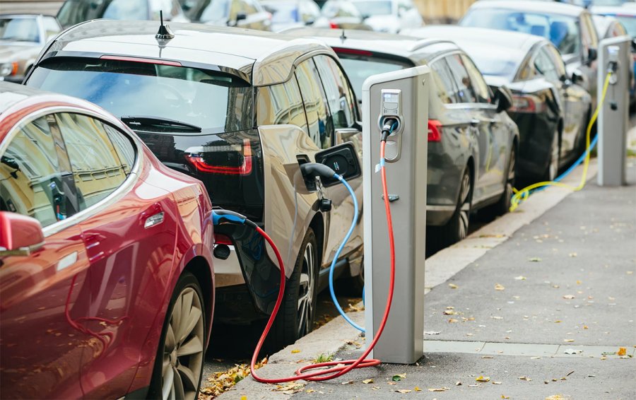 Είναι τα ηλεκτρικά αυτοκίνητα πραγματικά φιλικά προς το περιβάλλον; -Τι δείχνει νέα έρευνα