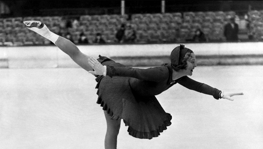 Σόνια Χένι: Η άνοδος και η πτώση της κορυφαίας αθλήτριας που έκανε διάσημο το καλλιτεχνικό πατινάζ [εικόνες]