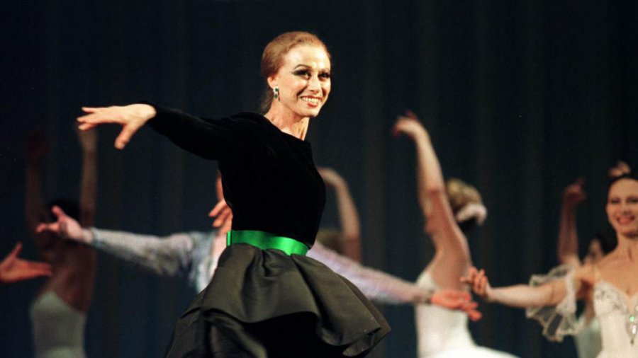 Μάγια Πλισέτσκαγια: Η απόλυτη πρίμα μπαλαρίνα που πέθαινε πάνω στη σκηνή σαν αληθινός κύκνος