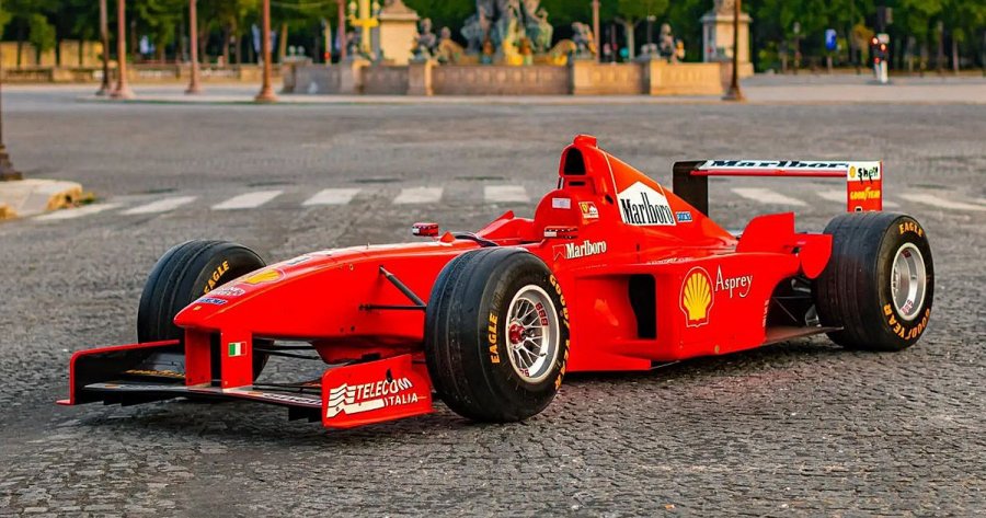 Τι τιμή αναμένεται να πιάσει η Ferrari F300 του Michael Schumacher; (video)