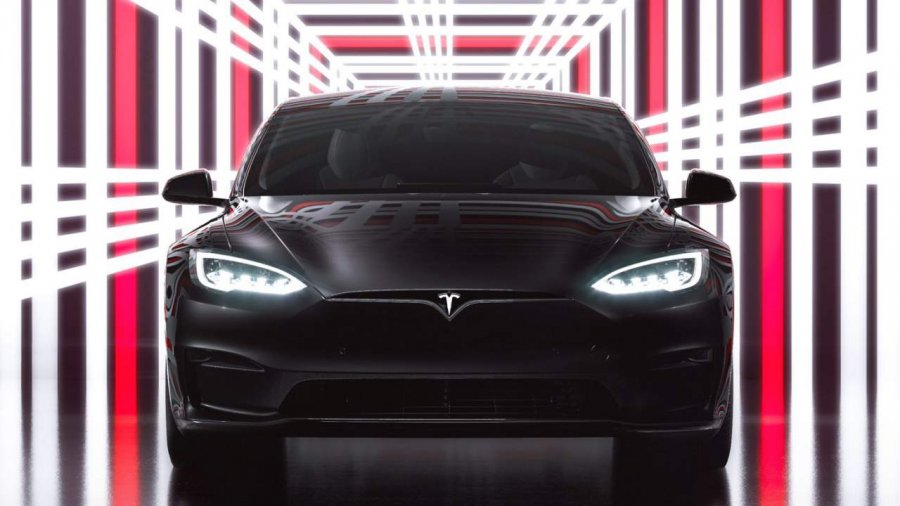 Η Tesla ανακαλεί 1 εκ. αυτοκίνητα για πρόβλημα που μπορεί να προκαλέσει τραυματισμό