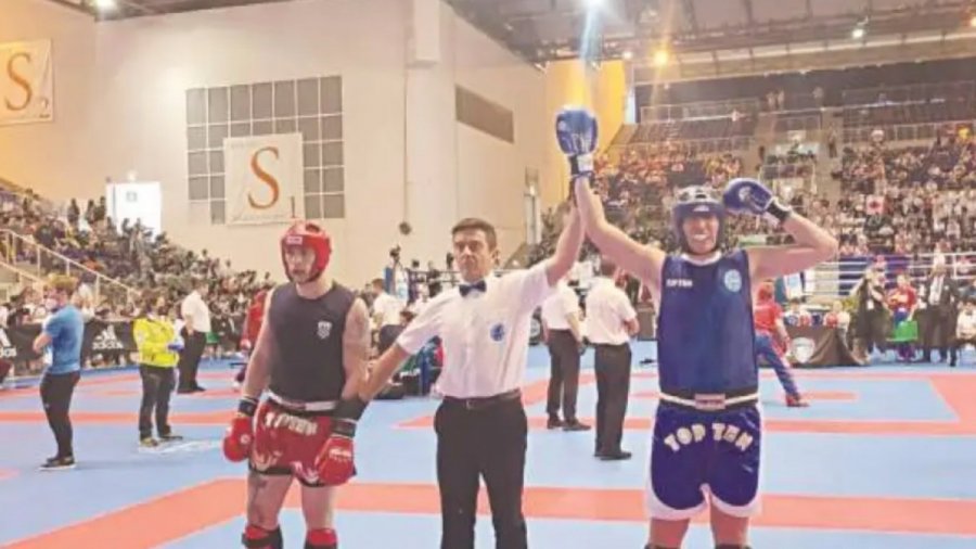 Μαθητής από την Κρήτη αναδείχθηκε παγκόσμιος πρωταθλητής στο kick boxing