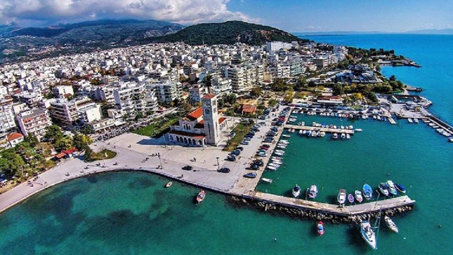 H ελληνικη παραθαλάσσια πόλη που βρίσκεται στη λίστα του Guardian με τις πιο όμορφες της Ευρώπης