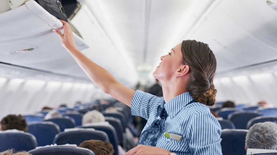 Πρώην αεροσυνοδός περιγράφει τα 11 λάθη που κάνουν συχνά οι ταξιδιώτες -Τι να προσέξετε