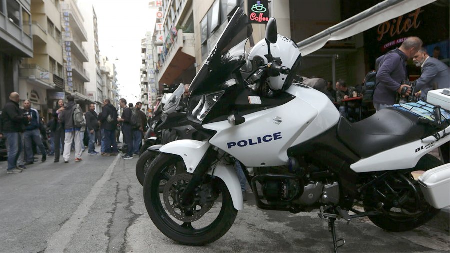 Θεσσαλονίκη: Κλέφτης πήγε στην αστυνομία για να βρει το κινητό που έχασε σε διάρρηξη και φυσικά τον συνέλαβαν
