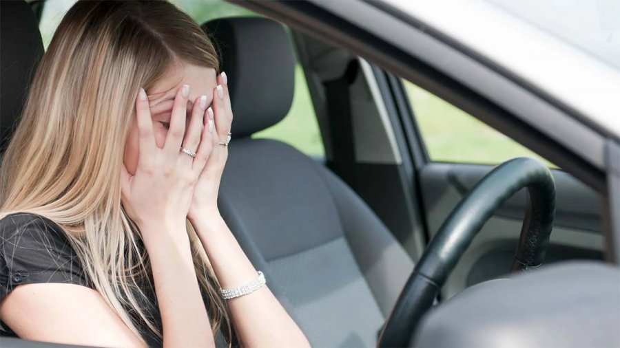 Γυναίκα που τράκαρε 13 φορές πριν τα 30 της εγκατέλειψε για πάντα την οδήγηση