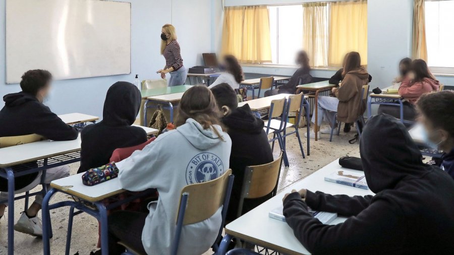 Σχολεία: «Σβήνονται» οι απουσίες μαθητών που έλειψαν λόγω κορωνοϊού -Τι πρέπει να κάνουν οι γονείς