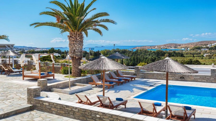 Καταγγελία για ξενοδοχεία στην Κρήτη: Ρήτρα για να μην φύγουν οι υπάλληλοι, αν παραιτηθούν θα δώσουν στην επιχείρηση 5.000 ευρώ