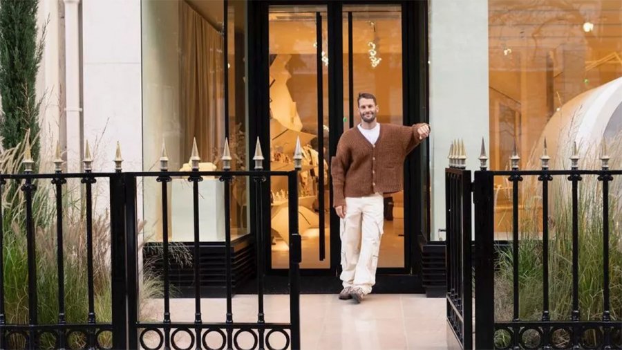 Αυτό είναι το brand φαινόμενο στη Μόδα – Γιατί επιμένει να λέει “όχι” στις θηριώδεις προτάσεις εξαγοράς