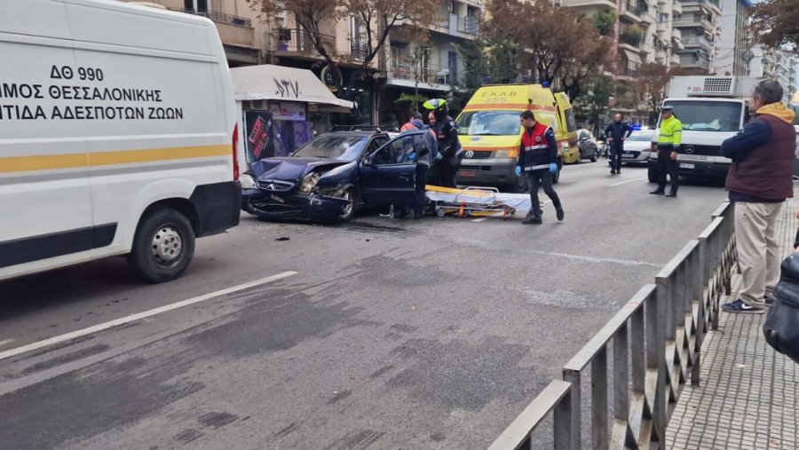 Τραγωδία στο τιμόνι: Ανακοπή καρδιάς υπέστη ο οδηγός που προκάλεσε την καραμπόλα στη Θεσσαλονίκη