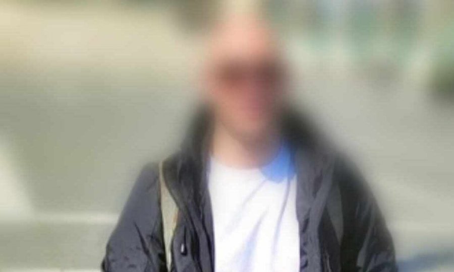 Ακρωτηρίασαν το πόδι του αστυνομικού που τραυματίστηκε από φωτοβολίδα στου Ρέντη -Δίνει μάχη για τη ζωή του