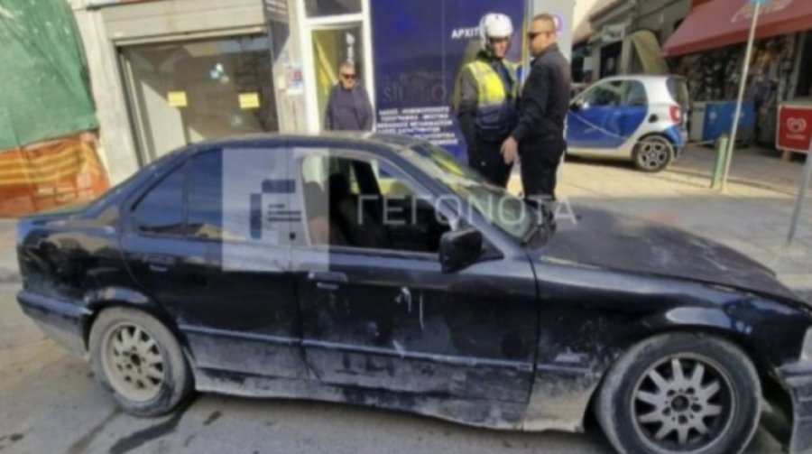 Χαλαρός οδηγός στο Βόλο πάρκαρε παράνομα, έβγαλε τις πινακίδες και πήγε για τσίπουρα