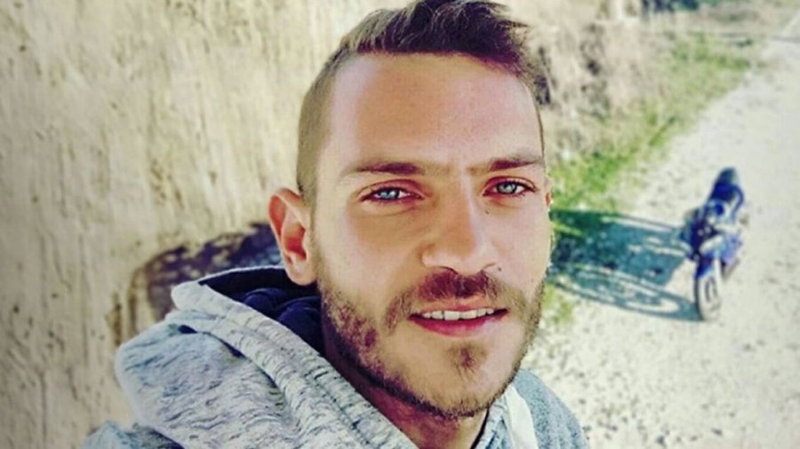 «Μέχρι την Κυριακή θέλω τα λεφτά μου» – Τα μηνύματα του Μπάμπη τα οποία έσβησε ο κρεοπώλης
