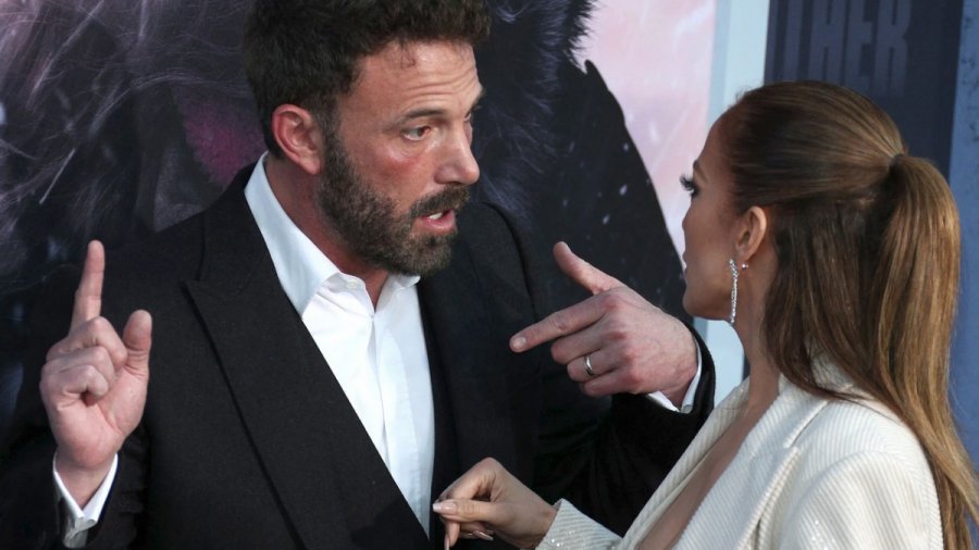JLo-Μπεν Άφλεκ: Είναι το πιο οξύθυμο ζευγάρι του Χόλιγουντ; Οι εικόνες που τους δείχνουν να τσακώνονται [εικόνες + βίντεο]