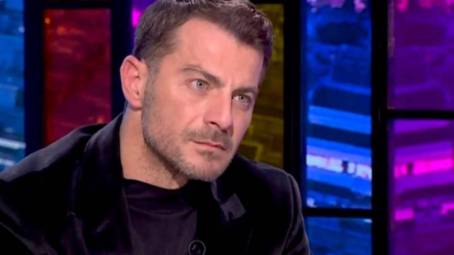 «Πήρε το αμάξι και πήγε έξω απ’ τα στούντιο της ζωντανής του εκπομπής»: Ο παρουσιαστής που έβγαλε εκτός εαυτού τον Γιώργο Αγγελόπουλο