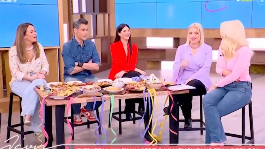Το αξέχαστο “χουνέρι” που έκανε στο μαγαζί του ο Νότης Σφακιανάκης στην Ελένη Μενεγάκη: «Τέτοια ντροπή, πρώτη φορά»