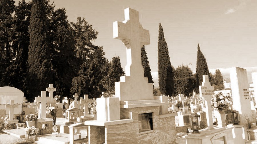 Τραγωδία στην Αμαλιάδα: 28χρονος αυτοκτόνησε με καραμπίνα δέκα μέτρα από τον τάφο του πατέρα του