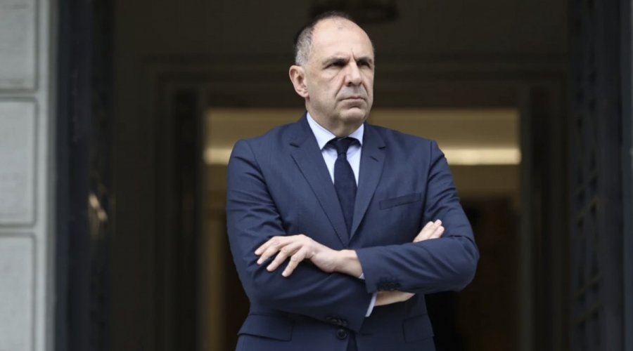 Γεραπετρίτης για Τέμπη: Πλήρης διαφάνεια, καμία συγκάλυψη -Με έγκριση ΕΕ οι παρατάσεις στα σιδηροδρομικά έργα