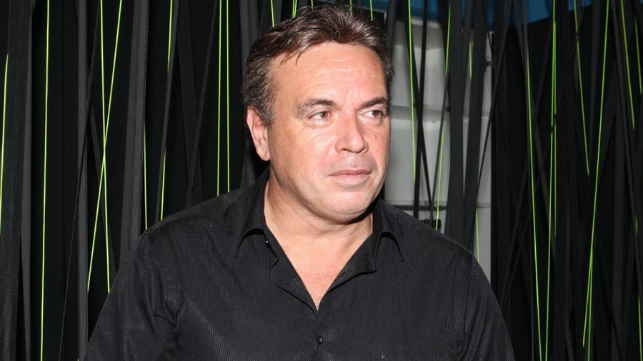 Δύσκολες ώρες για το Μανώλη Λιδάκη – Παραμένει σε κρίσιμη κατάσταση στο νοσοκομείο