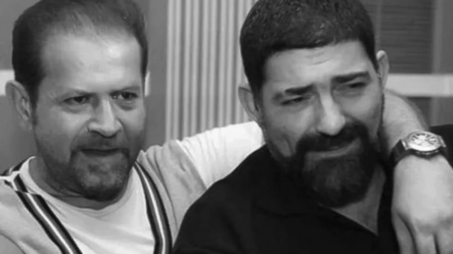 Κατέρρευσε στο μνημόσυνο του: «Μου λείπεις αδερφέ» – Υποβασταζόμενος ο Μιχάλης Ιατρόπουλος