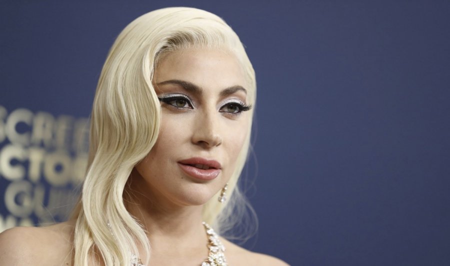 Οταν η Lady Gaga βυθίστηκε στο αλκοόλ και τα ναρκωτικά -Ποιος διάσημος φίλος της την «έσωσε»