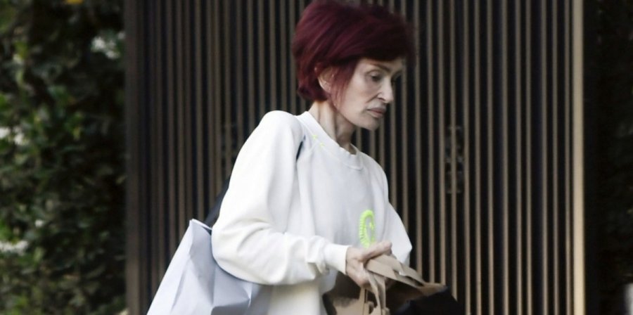 Σοκάρει η εμφάνιση της Σάρον Όσμπορν: Έφτασε να ζυγίζει 44 κιλά μετά τη χρήση Ozempic -«Δεν μπορώ να πάρω βάρος»