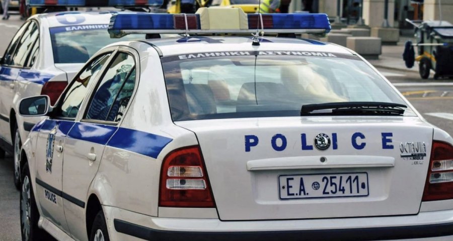 Θεσσαλονίκη: Άφαντοι οι γονείς με το βρέφος που έκλαιγε σε μπαλκόνι -Έχει διαταχθεί η απομάκρυνσή του από την οικογένεια